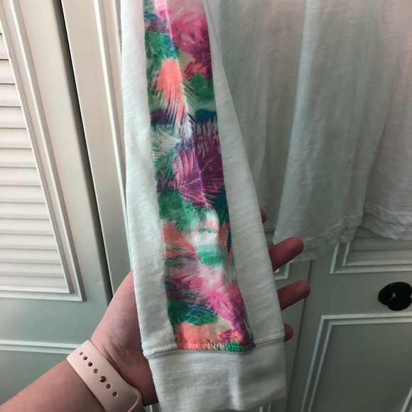 Victoria’s Secret PINK long sleeve tee shirt - Picture 2 of 3